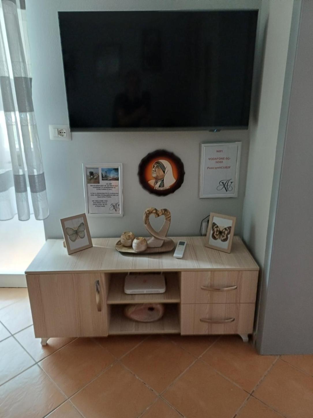 טיראנה Apartamenti Vero מראה חיצוני תמונה